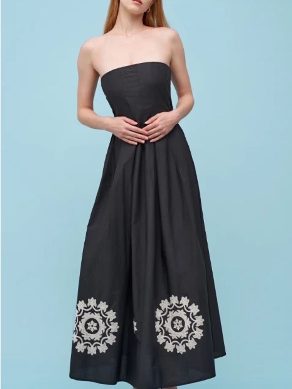 Elegant Strapless Black Maxi Dress with White Medallion Detail